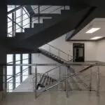 Hausbetreuung mit gepflegtem Treppenhaus und professioneller Objektbetreuung in Graz und der Steiermark.